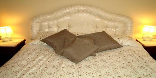 Bed & Breakfast Cloisters Guest House