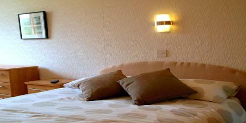 Bed & Breakfast Cloisters Guest House