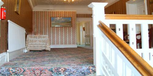Bed & Breakfast Cloisters Guest House