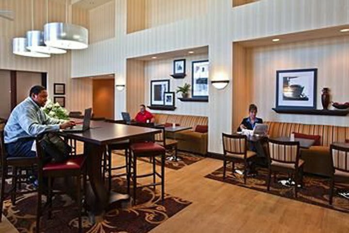Hotel Hampton Inn & Suites Holly Springs