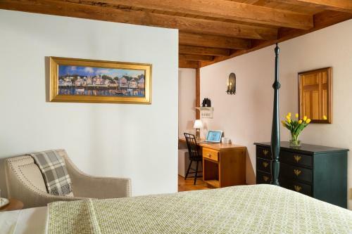 Bed & Breakfast Seven Sea Street Inn