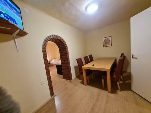 Apartamento T�ntorg� Vend�gh�z