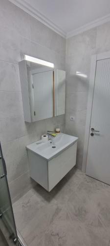 Apartament 2 Camere Cu 2 Bai Mamaia Butoaie
