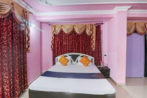 Spot On 64059 Hotel Raj Palace