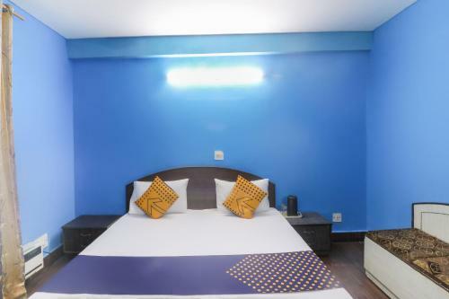 Spot On 64059 Hotel Raj Palace