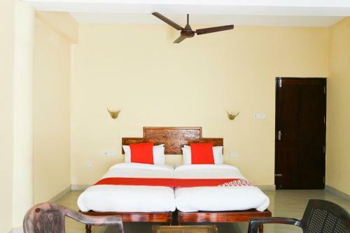 Hotel Oyo 65917 Shri Krishna
