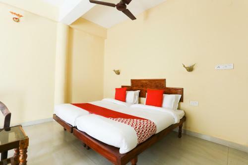 Hotel Oyo 65917 Shri Krishna