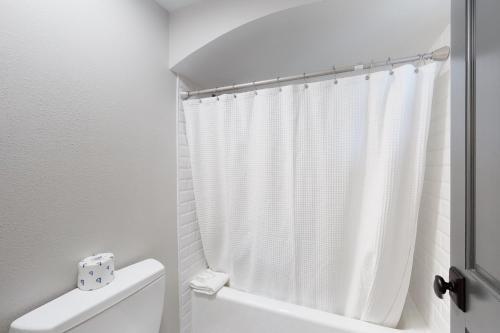 Fraser River Retreat