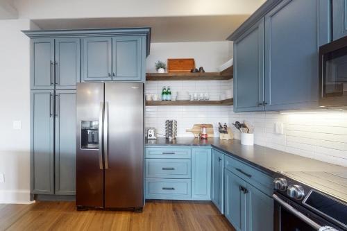 Fraser River Retreat