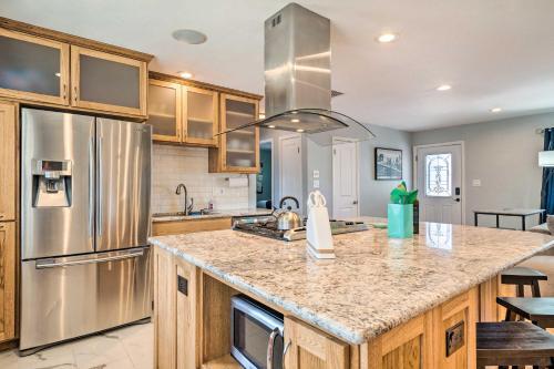 Charming Colorado Springs Home With Game Room!