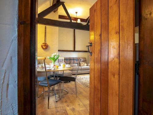 Pass The Keys The Old Barn, Beautiful 2-bedroom Barn Conversion