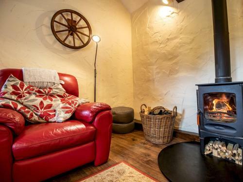 Pass The Keys The Old Stables, Cosy 1-bedroom Barn Conversion