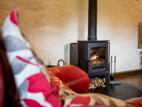 Pass The Keys The Old Stables, Cosy 1-bedroom Barn Conversion
