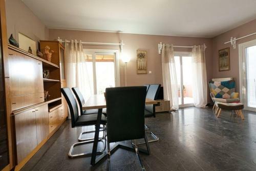 Artemis Quiet And Relaxing Apt Free Parking