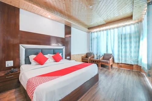 Oyo 61499 Hotel For Season