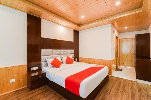 Oyo 61499 Hotel For Season