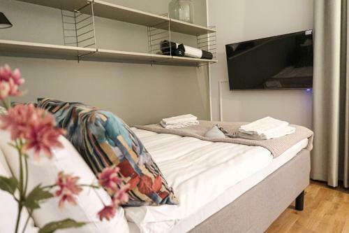 Luxury Business Studio Apartment Street View