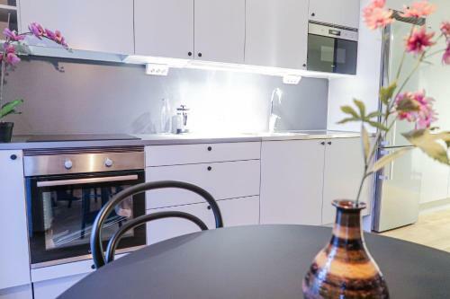 Luxury Business Studio Apartment Street View