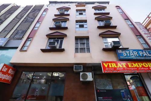 Oyo 24801 Hotel Star Palace