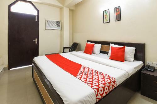 Hotel Oyo 18470 Anvi Stays