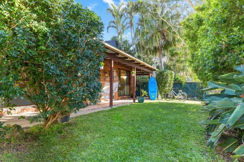 Mudjimba Beach House, Sleeps 6, Pet Friendly