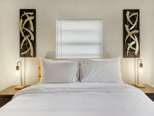 Charming Vacation House Near Bush Gardens