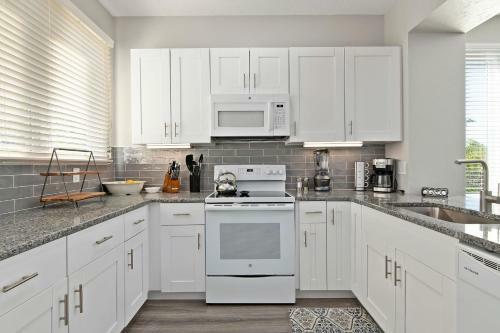 Spacious Townhome In Longboat Key Resort Townhouse