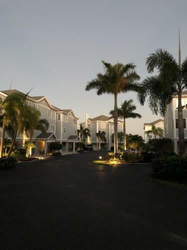 Spacious Townhome In Longboat Key Resort Townhouse