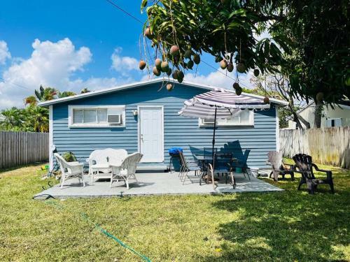 Family Blue Home 6beds&2baths Olas Boulevard