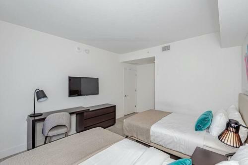 1 Million Dollar Listingoceanfront Balcony 2br2ba