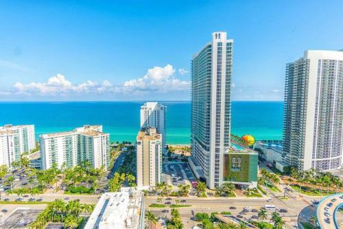 5 Wrap Around Balcony 2br Insane Views