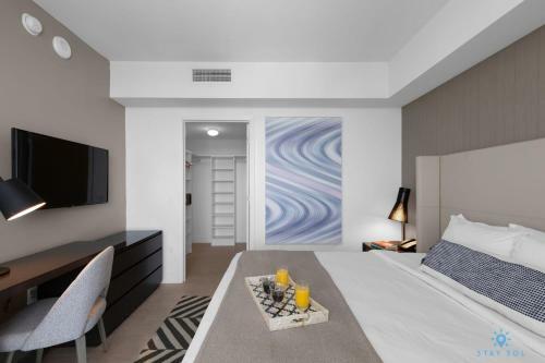 5 Amenities Luxury 3 Br Front Intercostal View