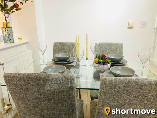 Apartamento Shortmove - Contractors, Parking, Kitchen, Wifi, Garden