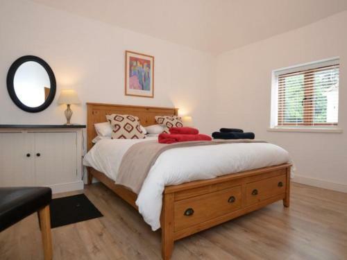Pass The Keys Welcoming 2 Bed Holiday Home In Secluded Devon