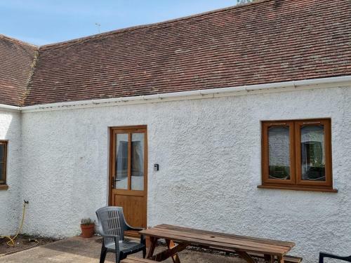 Pass The Keys Peaceful And Spacious 2 Bedroom Holiday Home