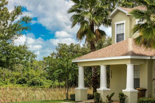 3 Bedroom Townhouse In Serenity Complex With Private Pool New Listing