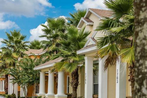 3 Bedroom Townhouse In Serenity Complex With Private Pool New Listing