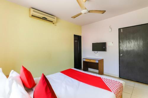 Oyo 62635 Hotel Meghavi