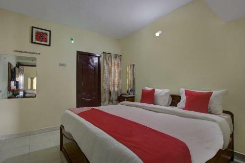 Hotel Oyo 22924 Gv Residency