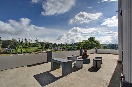 Hotel Oyo 22924 Gv Residency