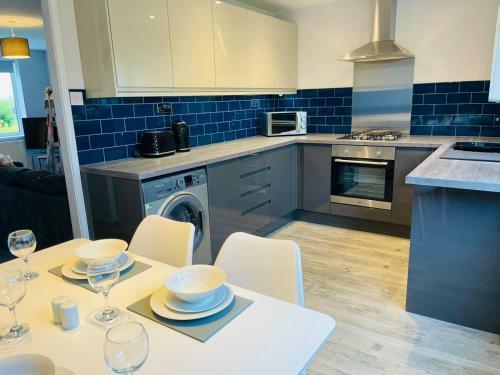 Newly Refurbished 3 Bedroom House
