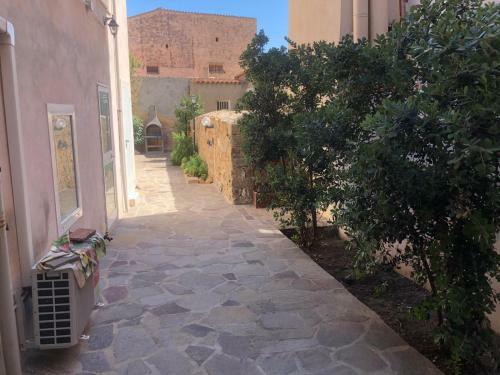 Casa Centro Con Giardino La Maddalena
