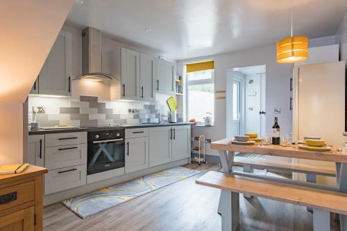 Charming Cottage With Views Of Dover Castle - Castle View