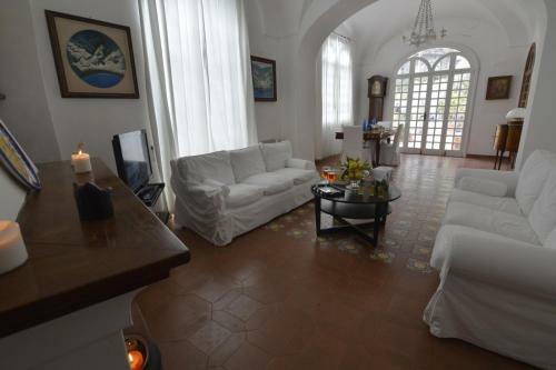 Villino Prota, Villa Ridente Con Panorama Mozzafiato