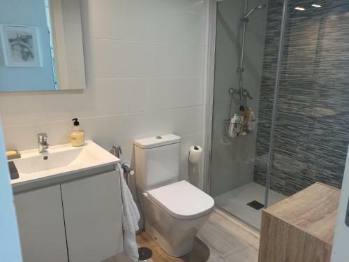 Apartamento Con Piscina Cerca De La Playa