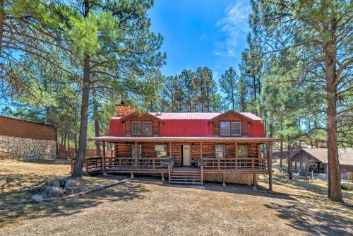 Rustic Ruidoso Cabin With Hot Tub, Deck And Grill