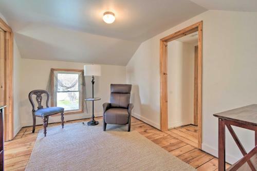 Charming Sodus Point Getaway With Lake Views!