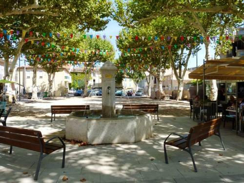Apartamento Studio Avec Jardin Clos Et Wifi A La Crau