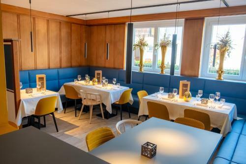 Schlosshof Charme Resort ? Hotel & Camping