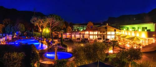 Schlosshof Charme Resort ? Hotel & Camping